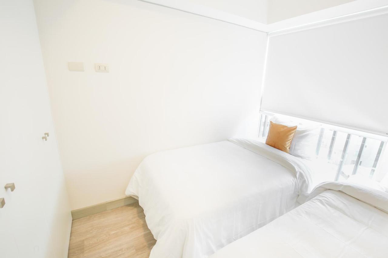 Trendy Host Black - San Isidro Lima